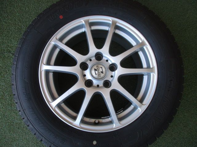 み ゼファー 205 65 R 16 スタッドレスタイヤ４本SET C 28セレナ ヤリスクロス