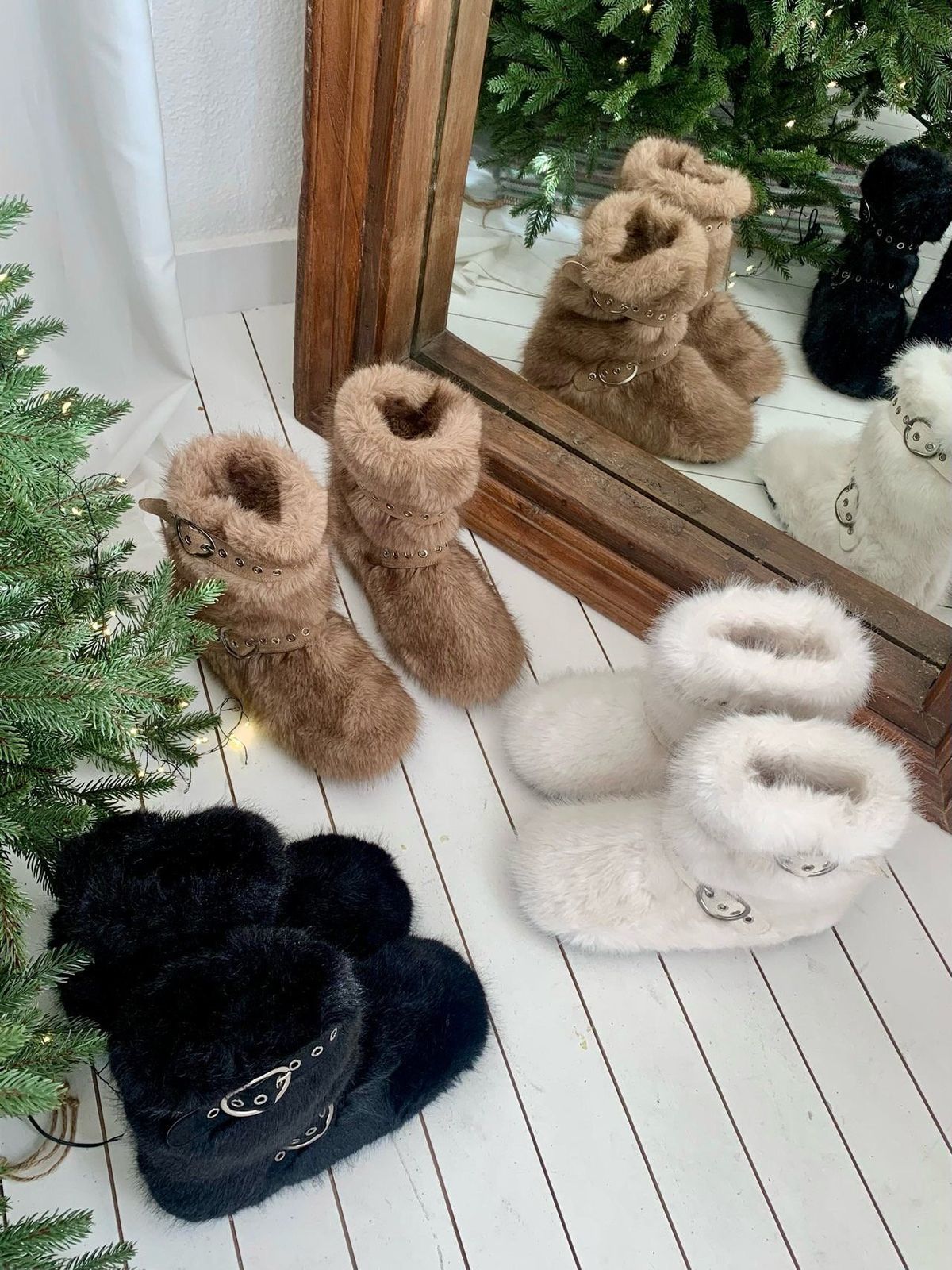  25 fw 冬 ファーブーツ エンブロイダリー バックルベルト シープスキン起毛 UGG アグ 4076 ms ワークブーツ ブーツ