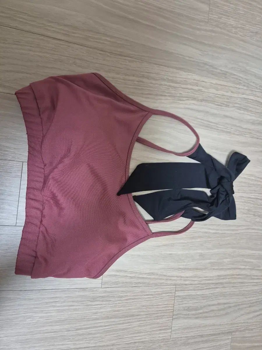 ポールダンス ウェア出品