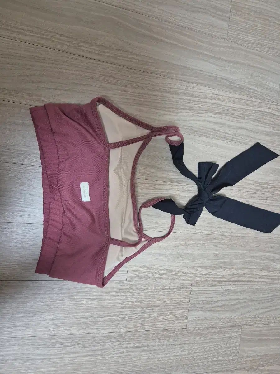 ポールダンス ウェア出品