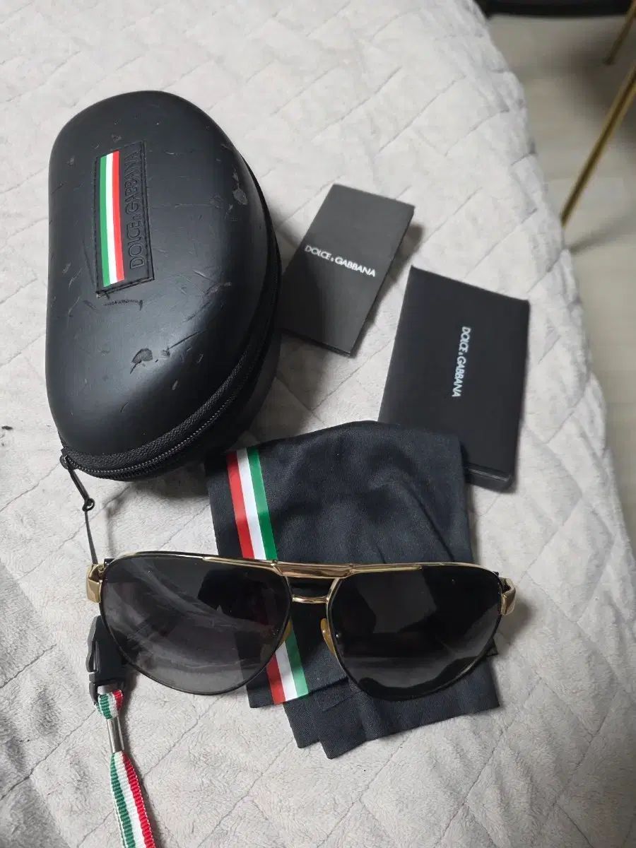 Dolce-Gabbana ドルチェ＆ガッバーナ サングラス GOLD フレーム