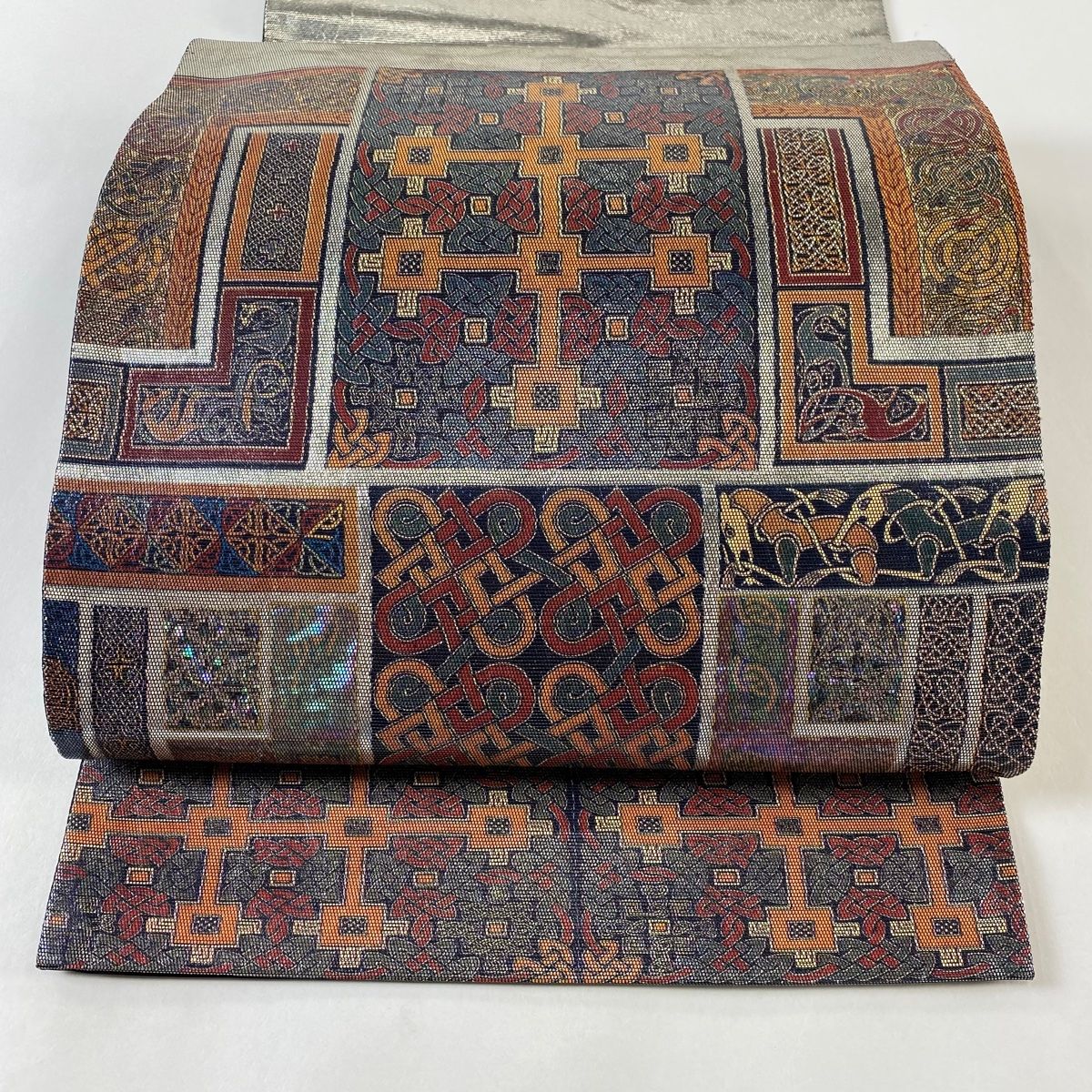 在庫一掃】 袋名古屋帯 秀品 幾何学模様 動物 箔 銀色 正絹 【中古