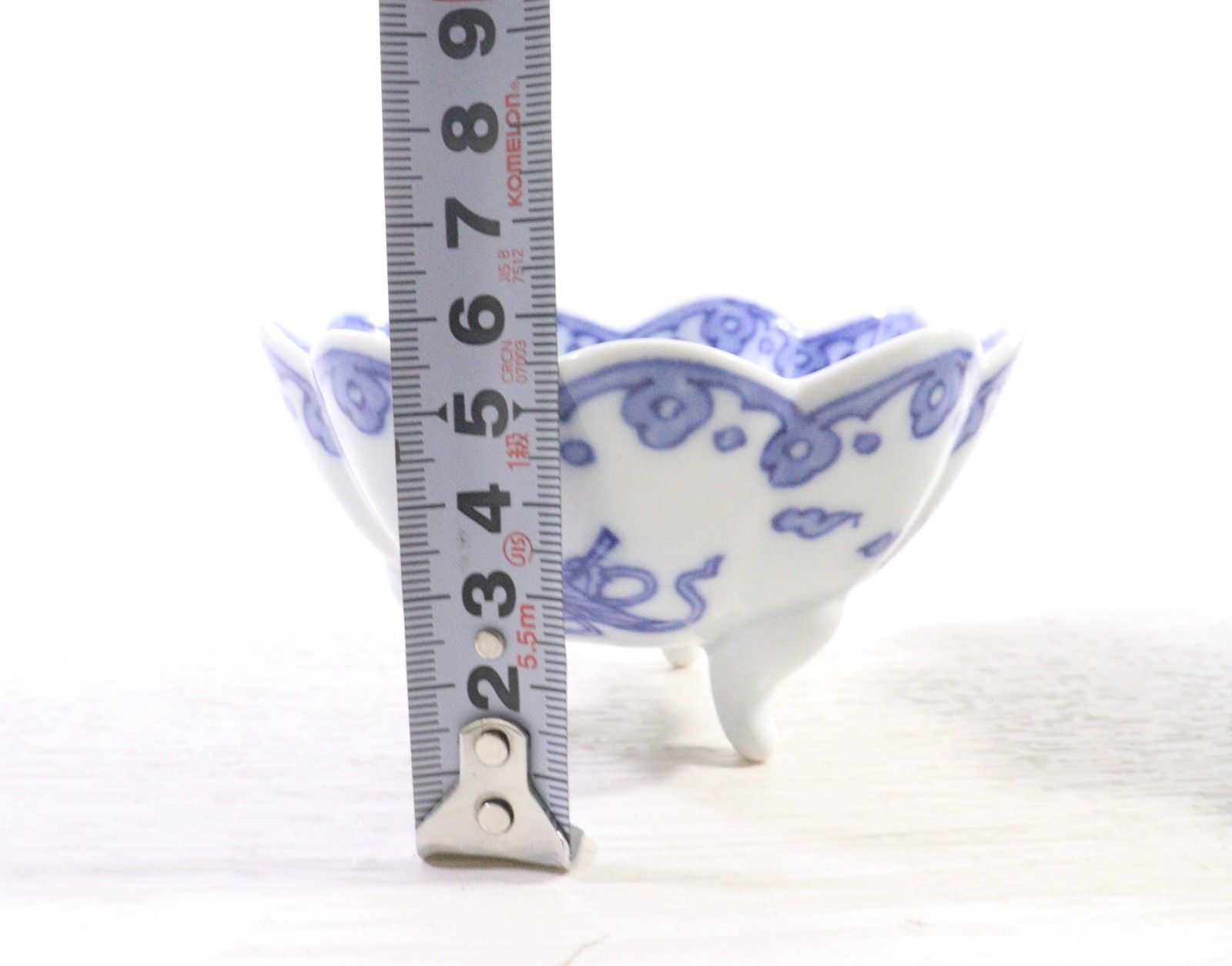 ト足】 有田焼 瑞峯窯 三つ足 小鉢揃 5客セット 染付 足付き輪花鉢 和