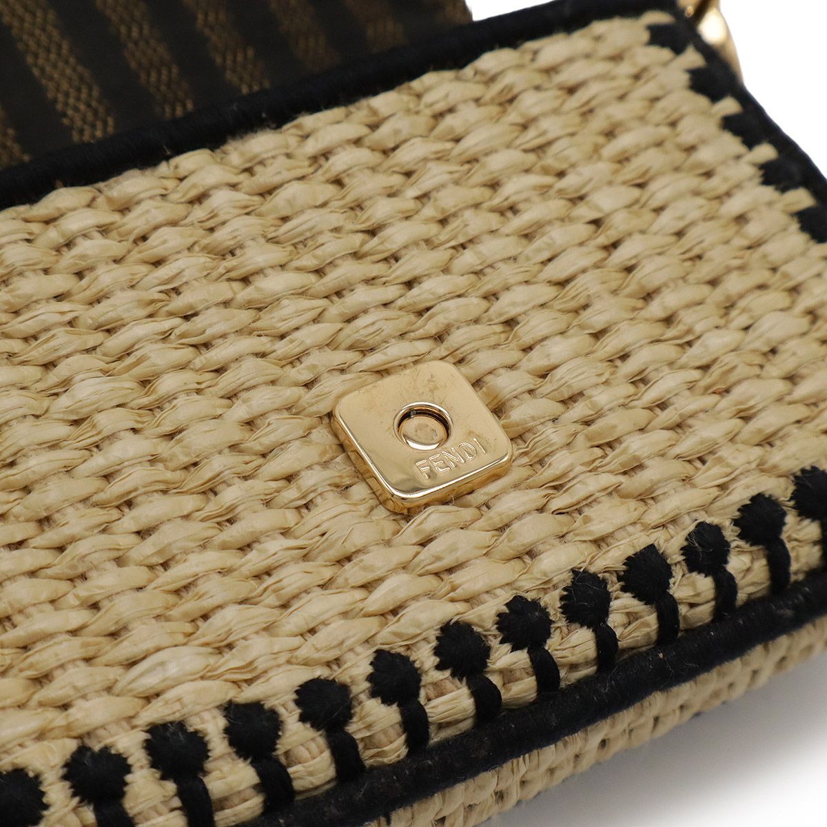 FENDI フェンディ ナノ バゲット チャーム ミニバッグ チェーン