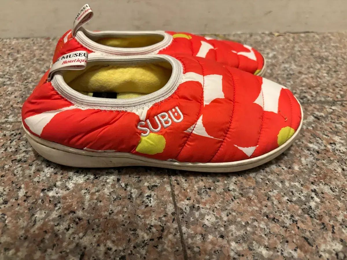 subu THE MUSEUM VISITOR ザミュージアムビジター スブ ダウンシューズ