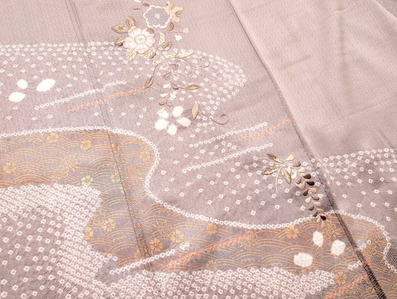未使用品 逸品 上品 刺繍 絞り 金彩 正絹 訪問着 K1085 - メルカリ