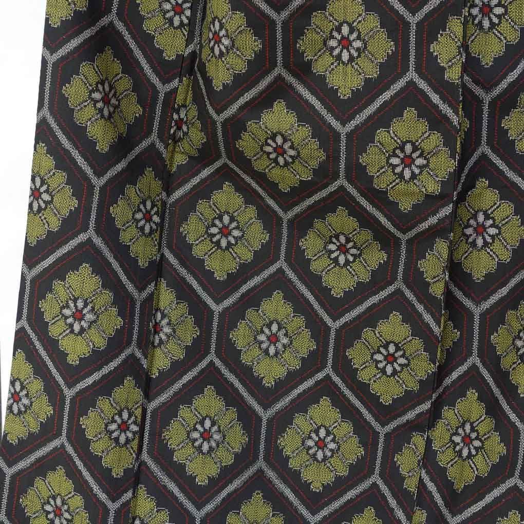 紬 身丈164 cm 裄67 前幅29 後幅30 袖丈49 袖幅34 レディース 袷 亀甲 裄長 裄Lサイズ 秋冬春用 正絹 シルク ブラック トールサイズ やや難 村山大島紬 リメイク リユース リサイクル 呉服のきくや