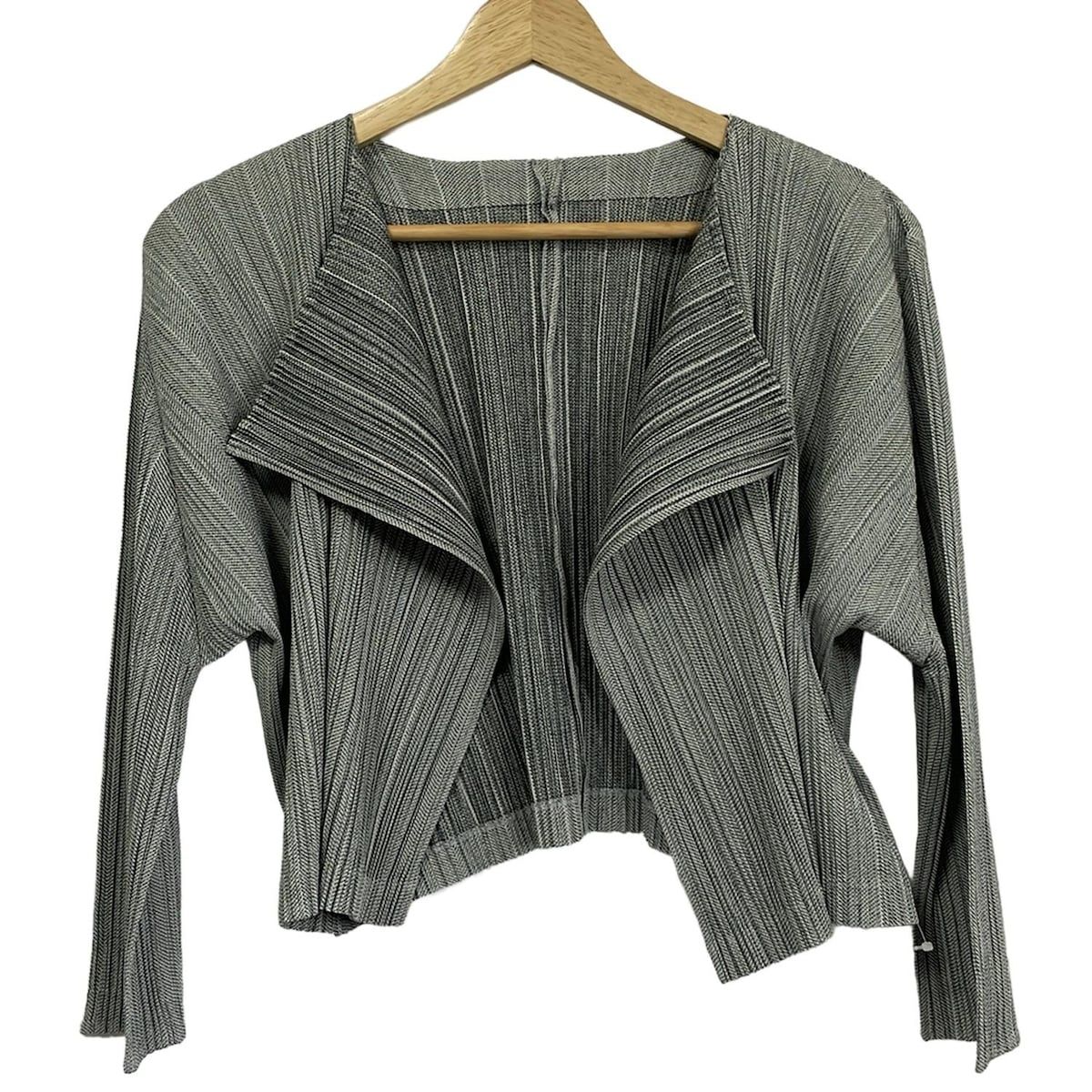 新品未使用品⭐ PLEATS PLEASE 変則プリーツ デザインボレロ PLEATS PLEASE(プリーツプリーズ) ボレロ サイズ3 L レディース新品