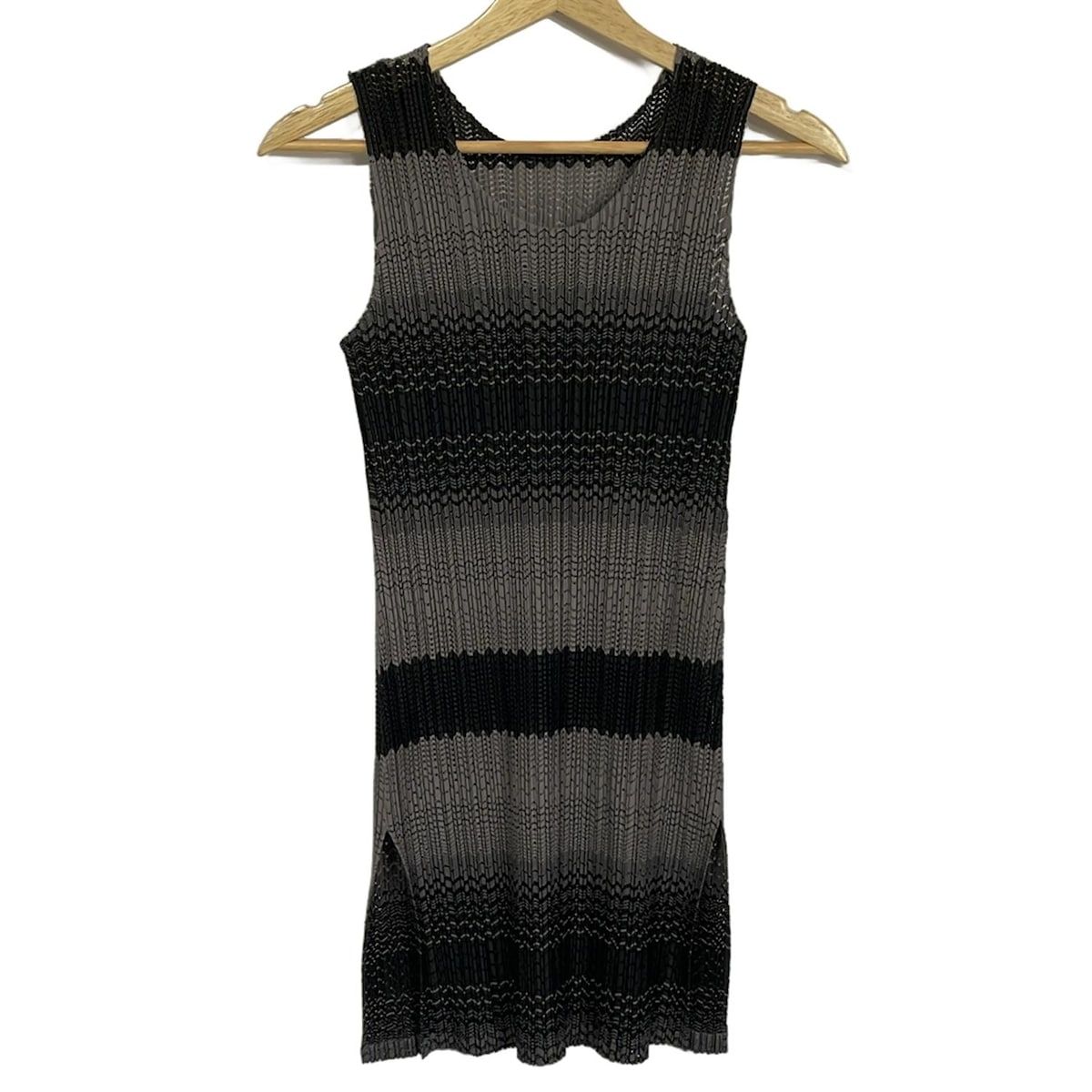 Pleats please ブラック プリーツ チュニック ７分袖 サイズ4 プリーツプリーズPLEATS PLEASE プリーツ裾フレアチュニック 水色4