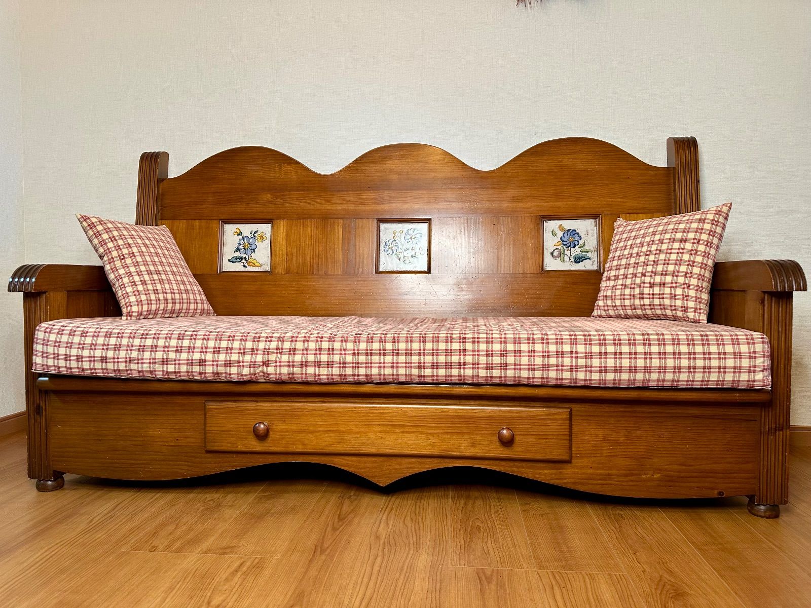 アクタス バレンシアシリーズ 3人掛けベンチ - メルカリ アクタス バレンシアシリーズ 3人掛けベンチ - メルカリ