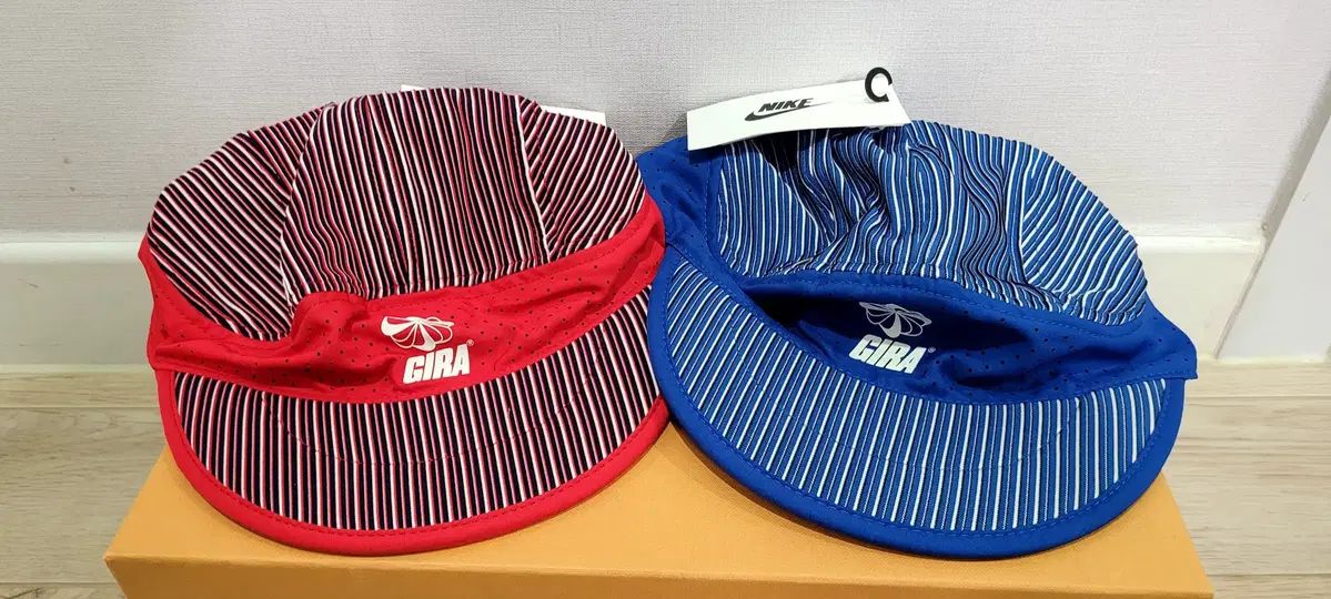 ナイキ ギャクソウ ジラ トレイル キャップ 帽子 CV 2547 レッド ブルー