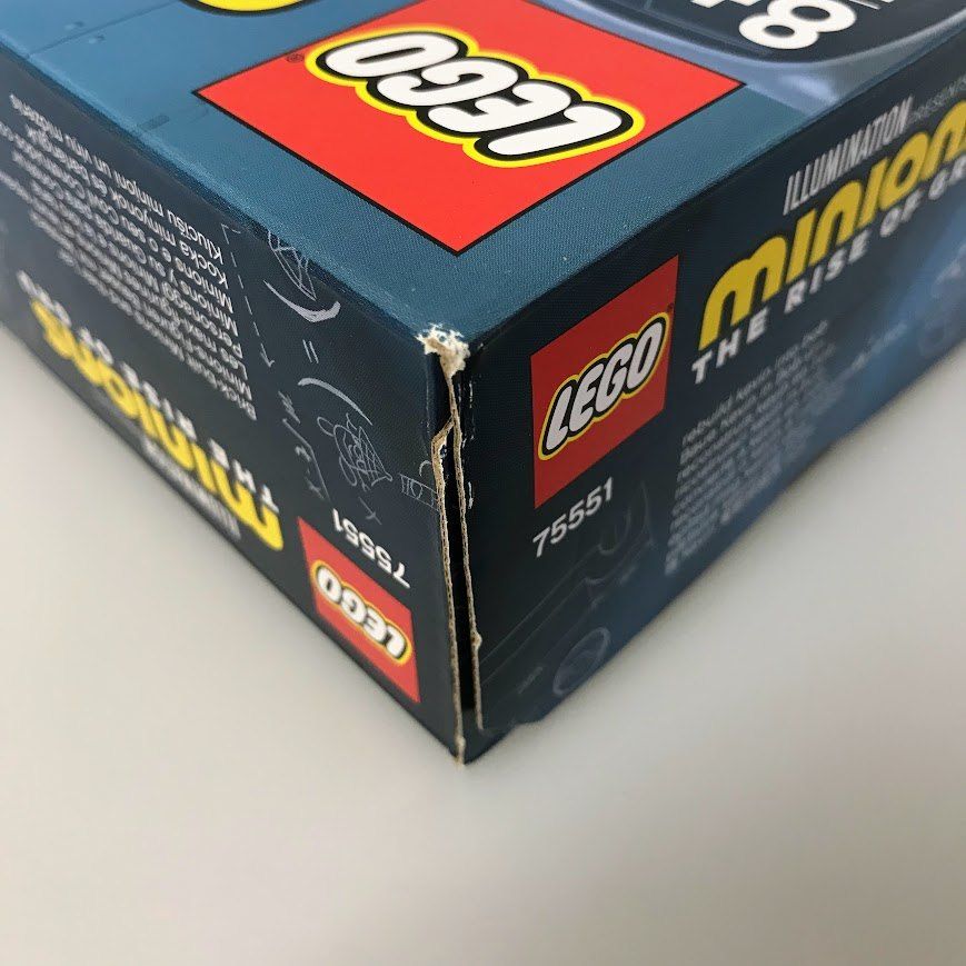 75551 ミニオンと秘密基地