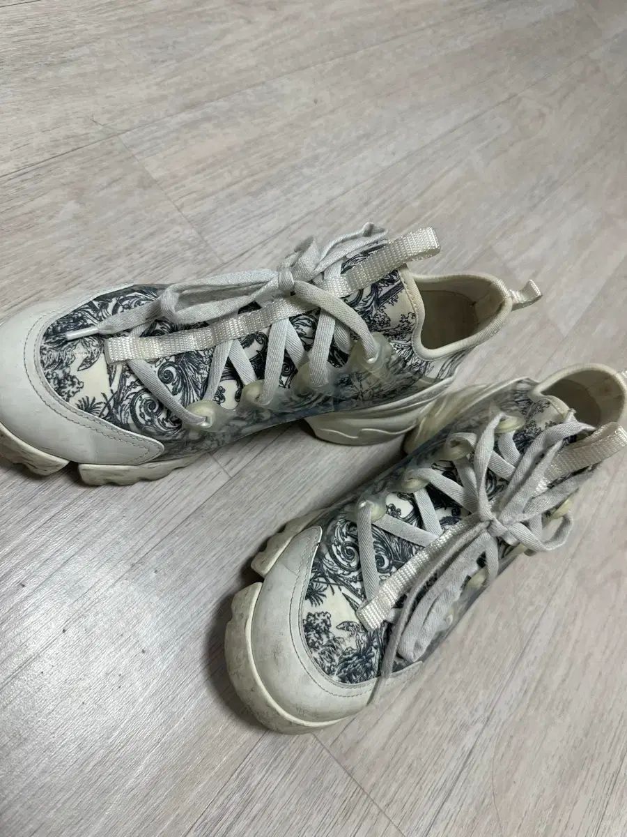 ディオール D-クリア B 1 U スニーカー トゥーイル ド ジュイ