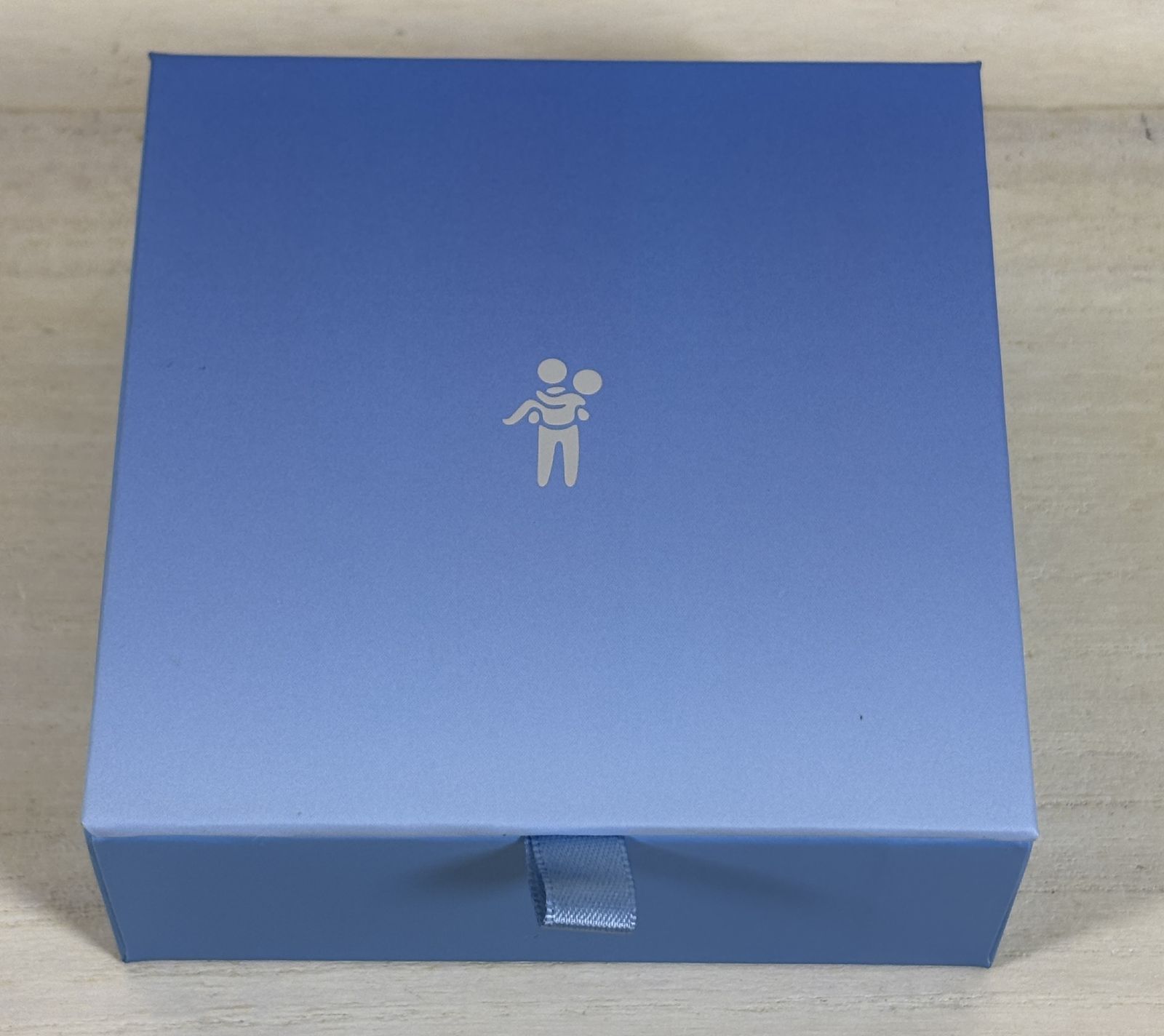 大野43-2-1215】sky星を紡ぐ子どもたち 5周年記念ボックス ピンバッチ