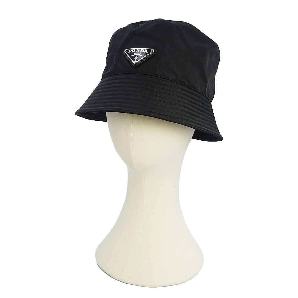 プラダ Re-Nylon トライアングル 三角ロゴプレート バケットハット