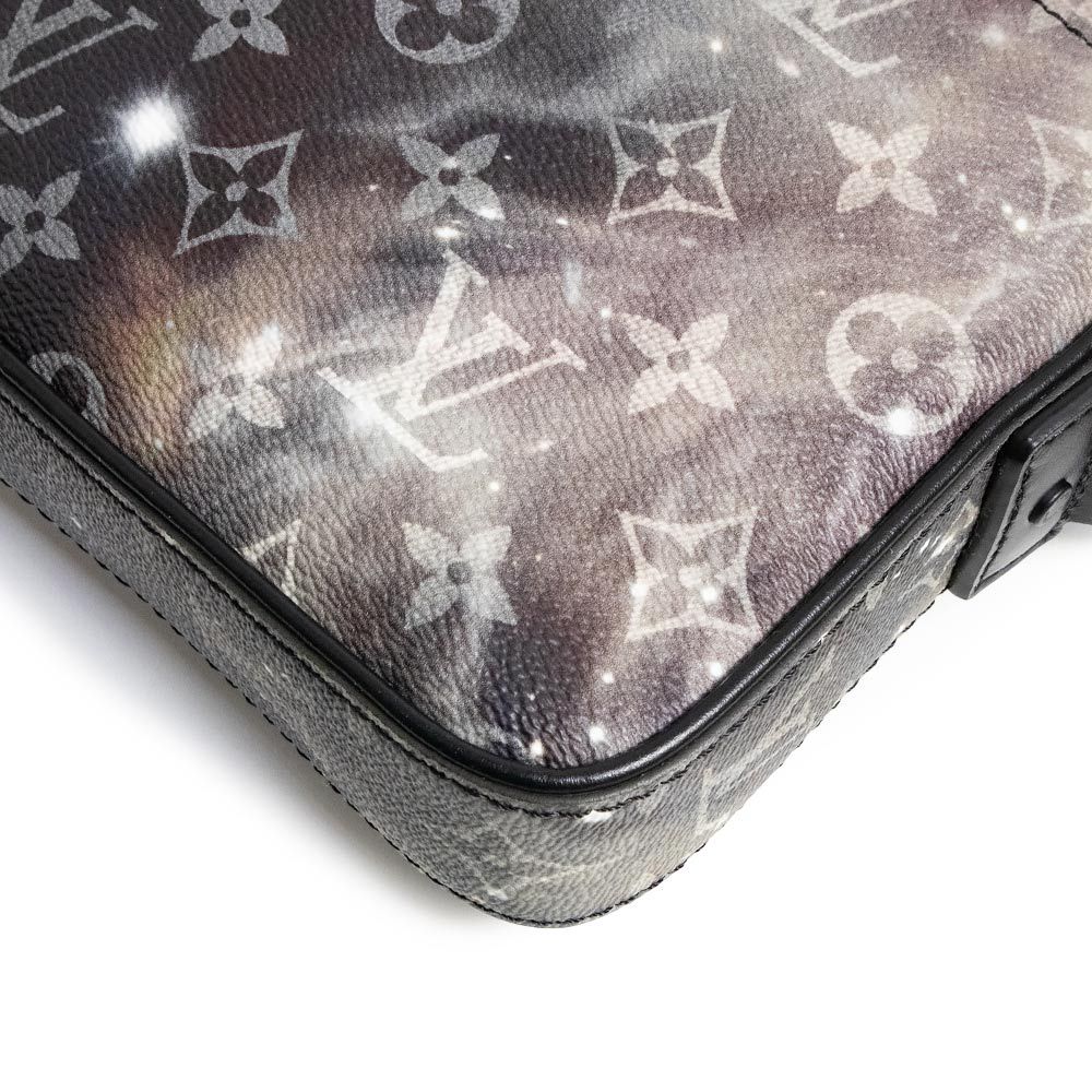 ルイ ヴィトン アルファ メッセンジャー ショルダーバッグ 斜め掛け