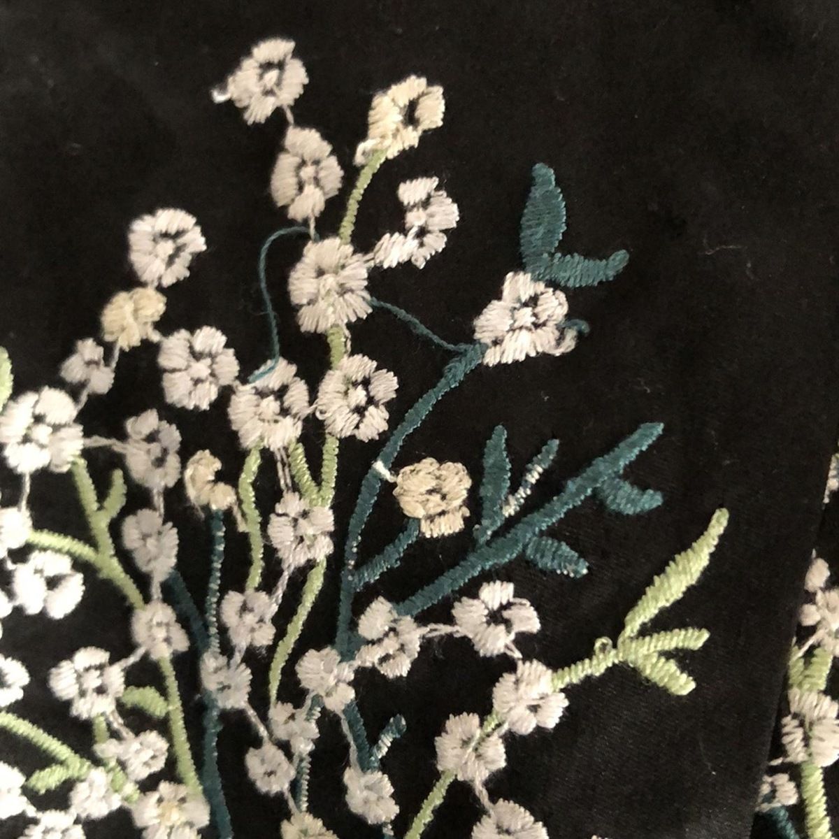 - 黒×白×マルチ