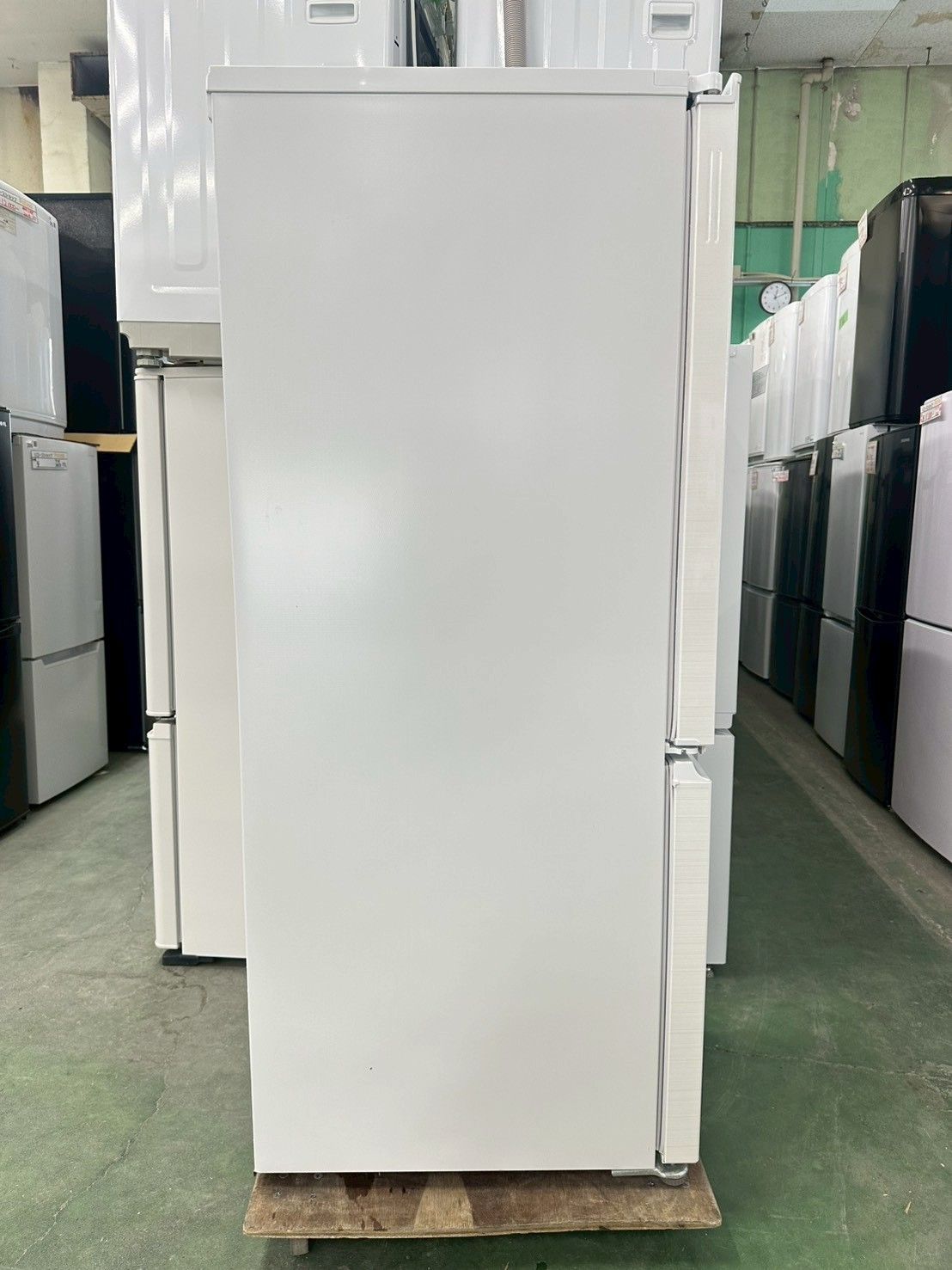 大阪送料無料★3か月保障付★冷蔵庫★2021年★SJ-D18G-W★IR-428 大阪送料無料☆3か月保障付☆冷蔵庫☆2021年☆SJ-D18G-W☆IR-428