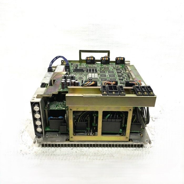 安川電機 サーボパック CACR UP 20 AAA