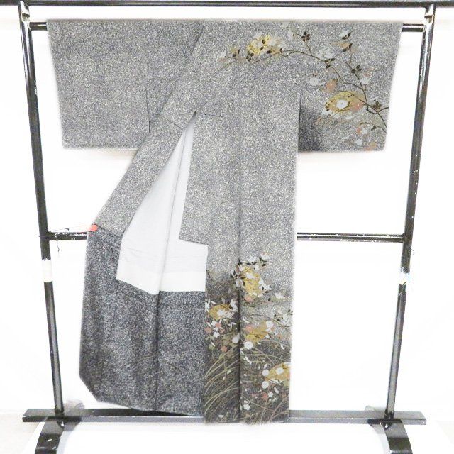 訪問着 着物 未使用 正絹 袷 フォーマル たたき染め 花の図 地紙 黒色