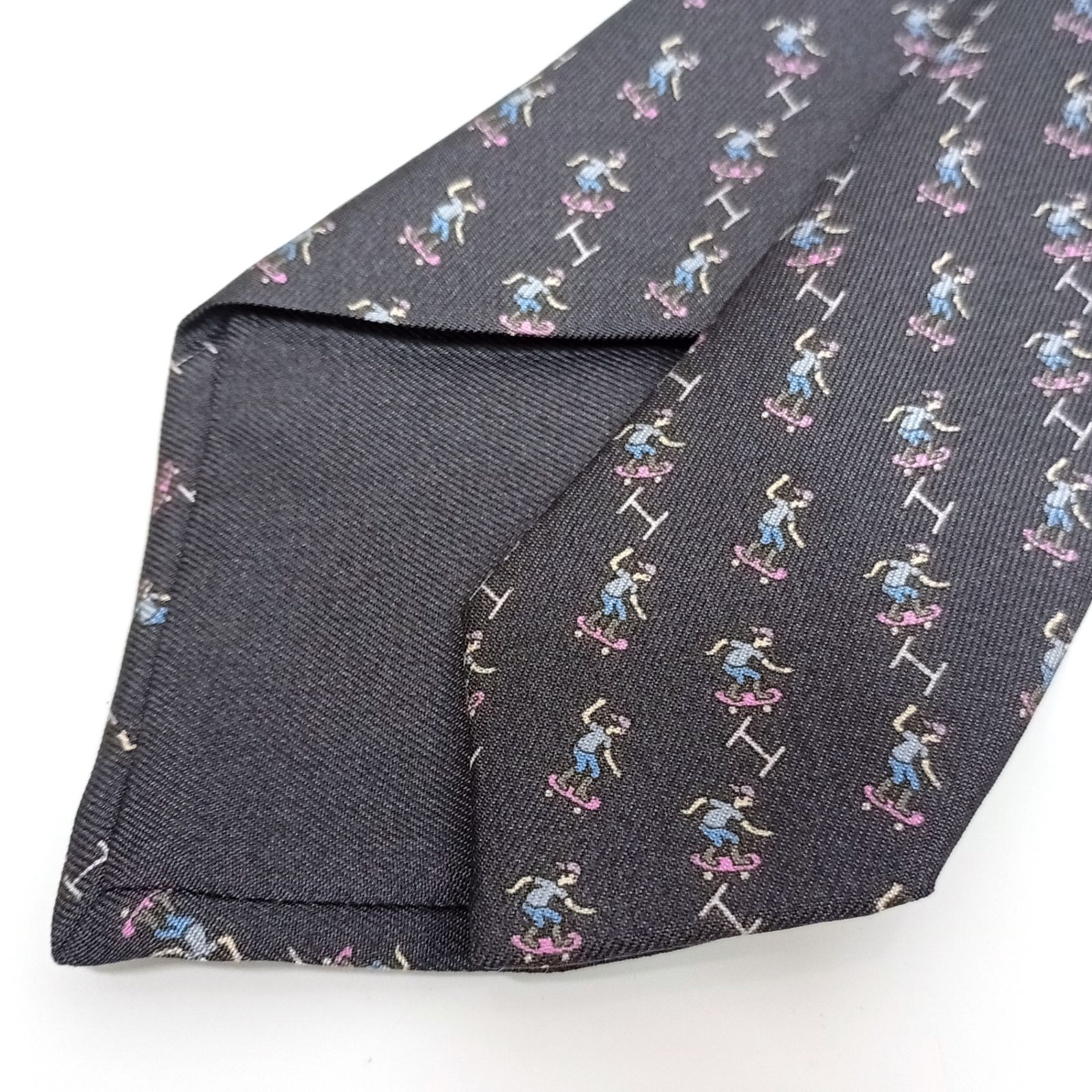 エルメス(HERMES) シルク100％ シルクツイルタイ スケボー柄 605770HA