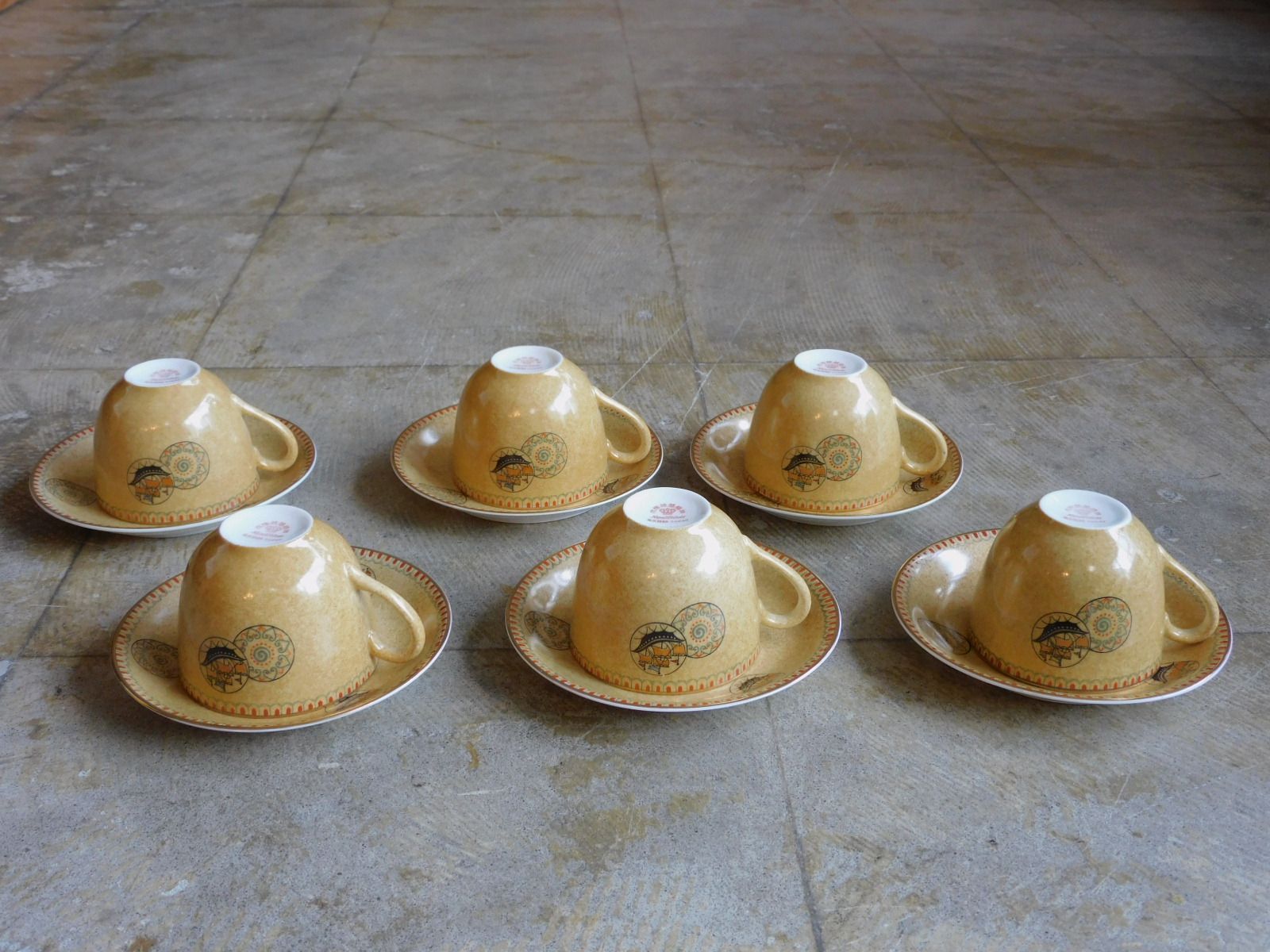 カップ＆ソーサー