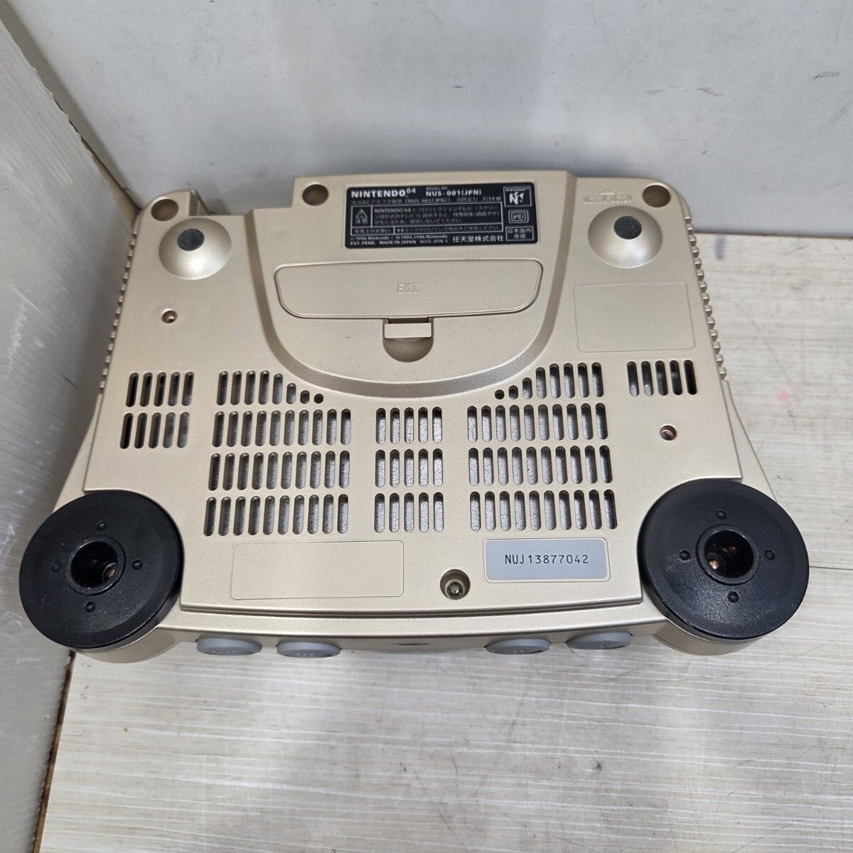 S98221 ニンテンドー64 本体 コントローラー ソフト付 NUS-001 JPN