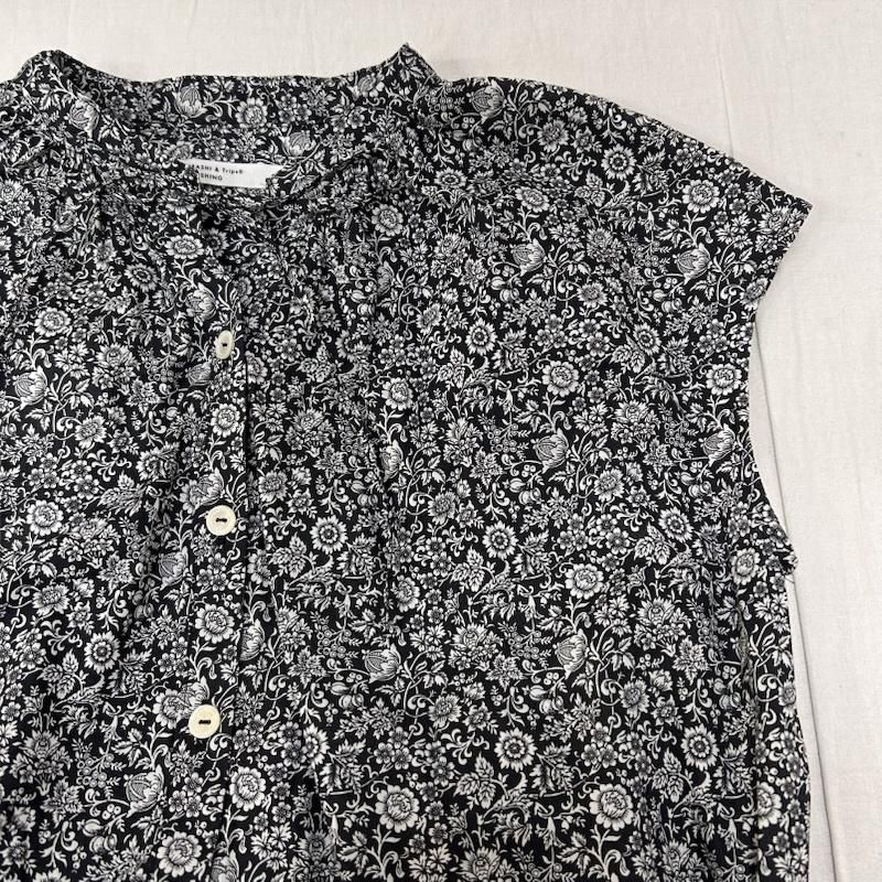 リバティプリントのオールインワン Sサイズ