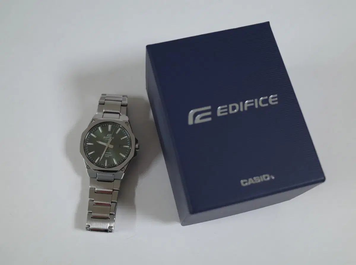カシオ エディフィス EDIFICECASIO 緑版 メタル 時計