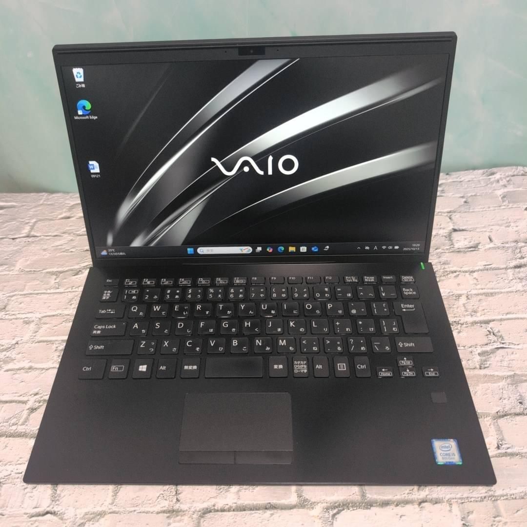 美品【難あり】超軽量 ８世代 i5 8GB Win11 高速起動 ノートパソコン 美品【難あり】超軽量 8世代 i5 8GB Win11 高速起動 ノートパソコン