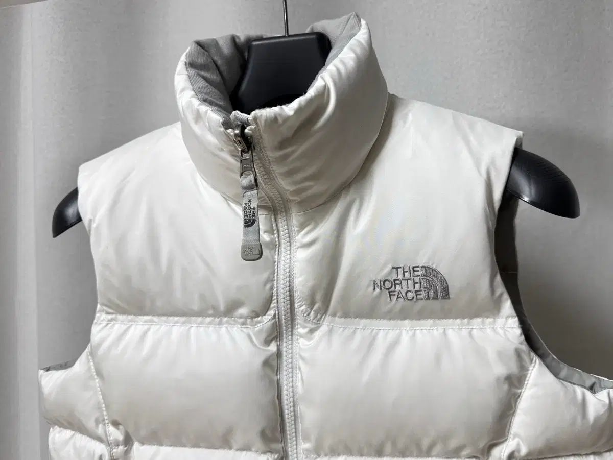 S THE NORTH FACE ザノースフェイス 700 白 ダウンベスト グースダウン ダウン パーカ
