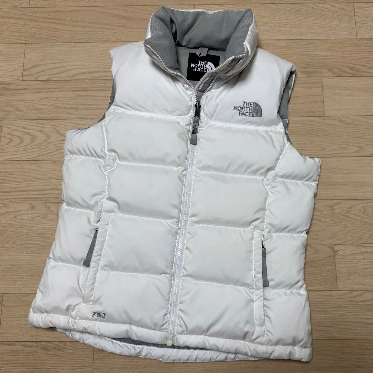  S THE NORTH FACE ザノースフェイス 700 白 ダウンベスト グースダウン ダウン パーカ ベスト ジレ ベスト ジレ ビスチェ