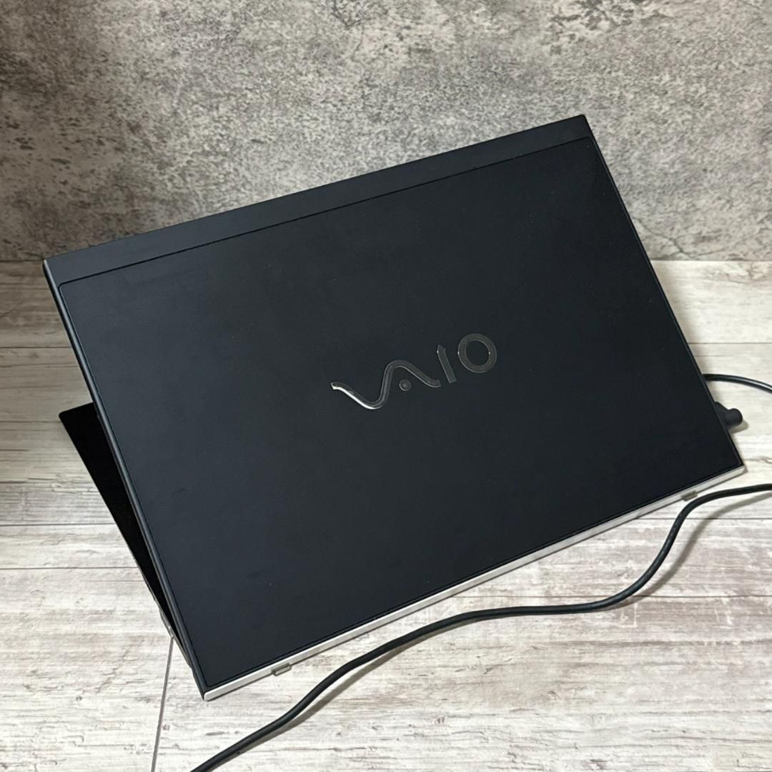 美品【難あり】超軽量 ８世代 i5 8GB Win11 高速起動 ノートパソコン 美品【難あり】超軽量 8世代 i5 8GB Win11 高速起動 ノートパソコン