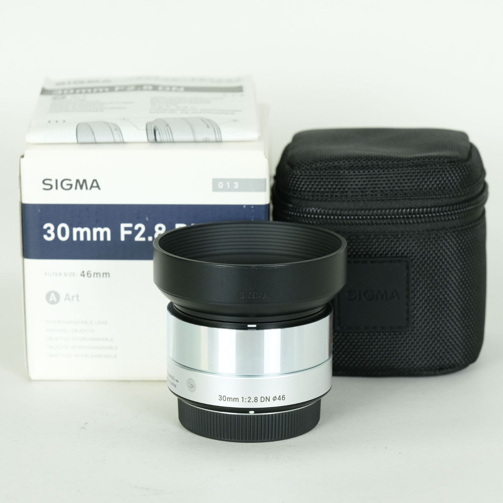 良品] SIGMA A 30mm F2.8 DN (マイクロフォーサーズ用)シルバー