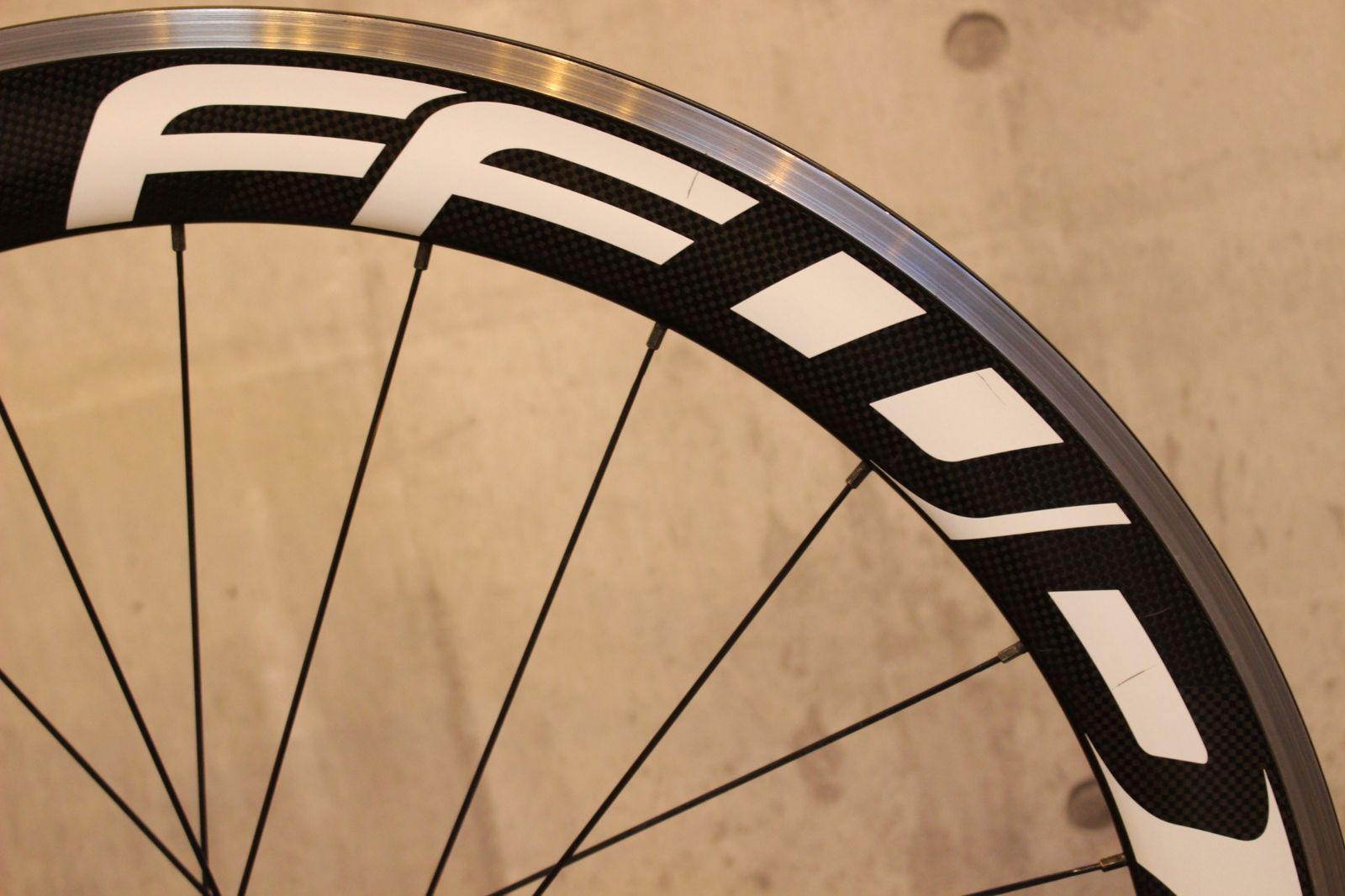 ファストフォワード FFWD F6R アルミ/カーボン クリンチャーホイール