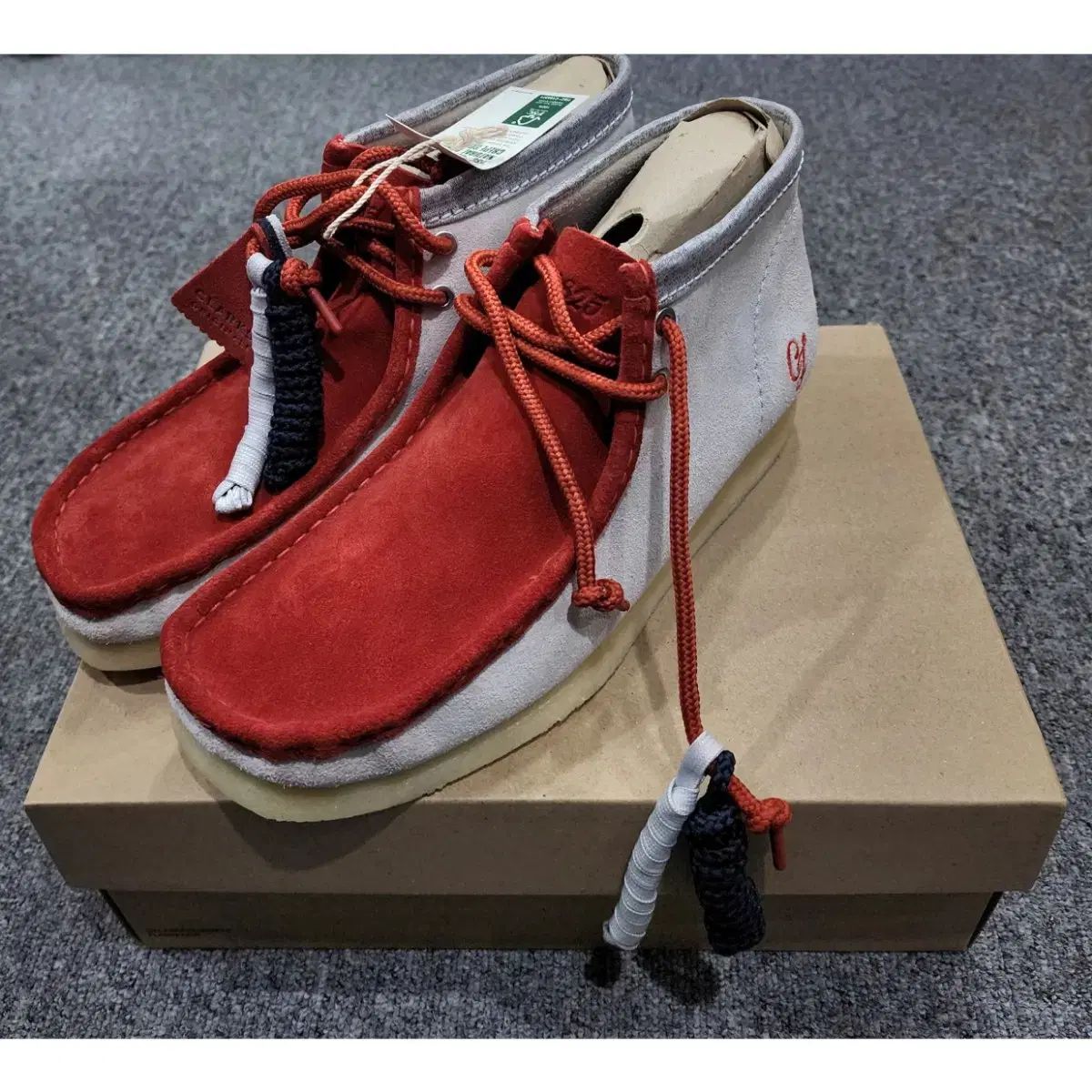 クラークス ワラビー ブーツ VCY スウェード UK 9 5