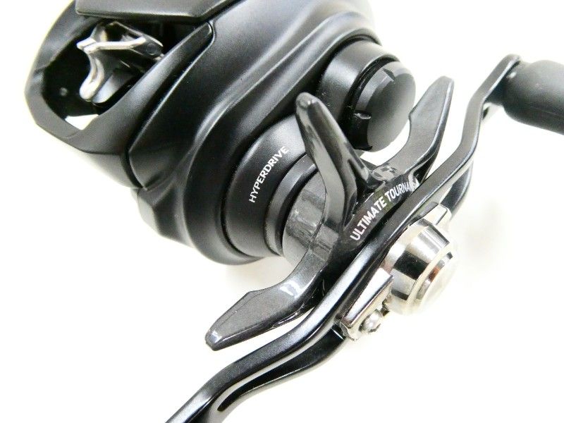 美品　ダイワ タトゥーラTW 80XHL タトゥーラ tw80xh ダイワ タトゥーラ TW 80XH (リール) 価格比較