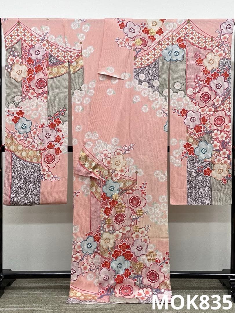 振袖 仮絵羽 舞台衣装 金駒 金彩 紋意匠 正絹 未仕立て品 八掛付き 振袖 仮絵羽 舞台衣装 滝泰 金駒 金彩 正絹 未仕立て品 八掛付 MOK835