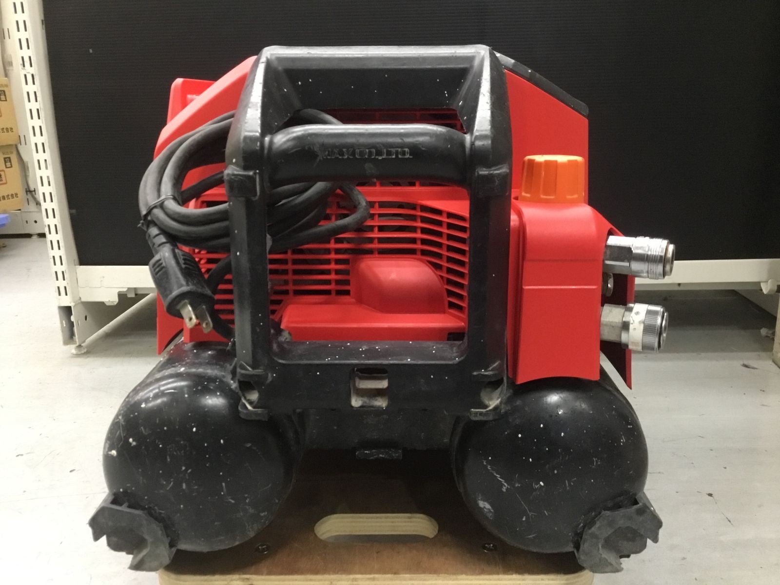 品 0906 高圧スーパーエアコンプレッサ 赤