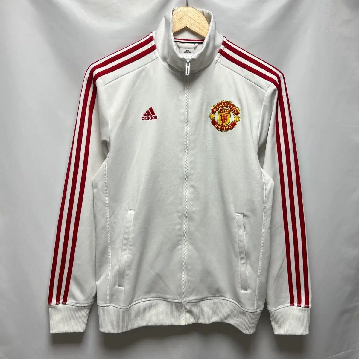 100 adidas アディダス UNITED FC マンチェスター ユナイテッドFC 3本線 白 レッド トラックジャージ ジャージ