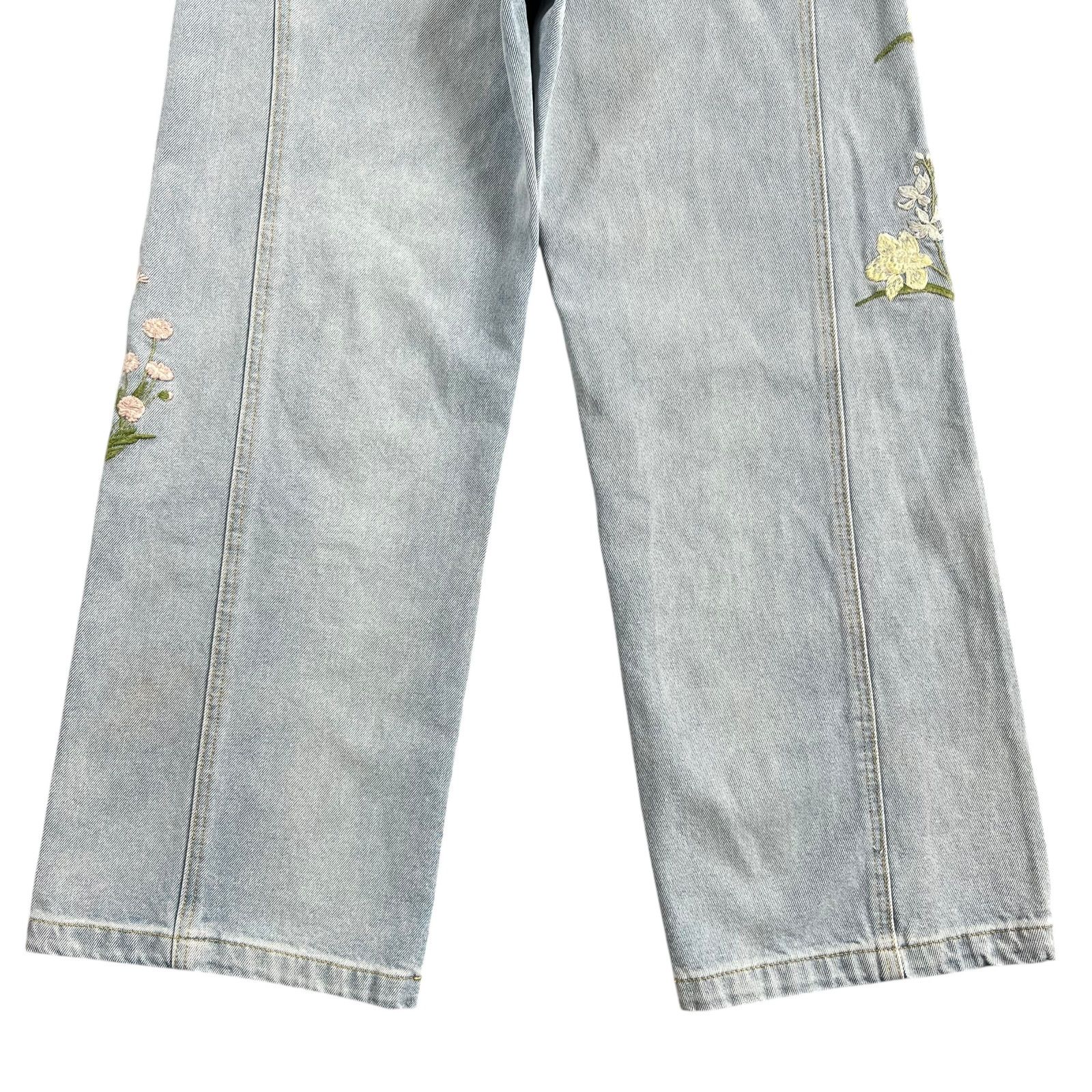 フラワーエンブロイダリーデニム ライトブルー
