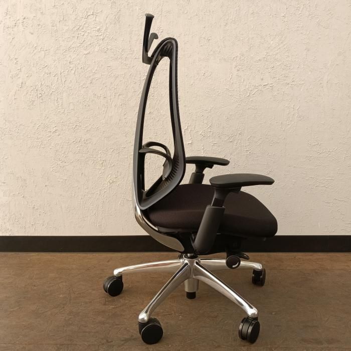 オカムラ オフィスチェア 肘あり サブリナ C854BX-FSY1 2025年製