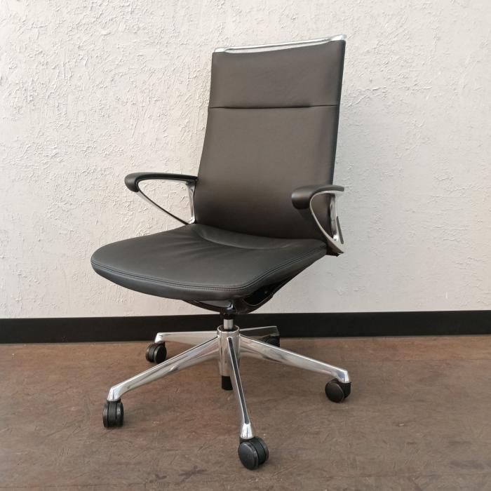 オカムラ オフィスチェア 肘あり モード CA 88 ZS-PF 72 製 ブラック 革張り 5本脚 ハイバック アルミ肘 ブラックボディ デスクチェア チェア イス 椅子