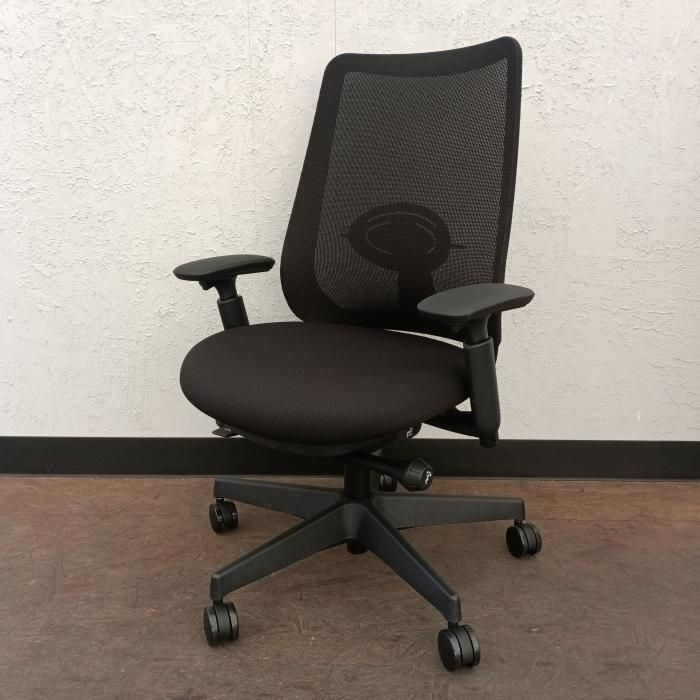 オカムラ オフィスチェア 肘あり ポータム CF 81 XS FKA 1 製 ブラック バック ランバーサポート デスクチェア チェア イス 椅子