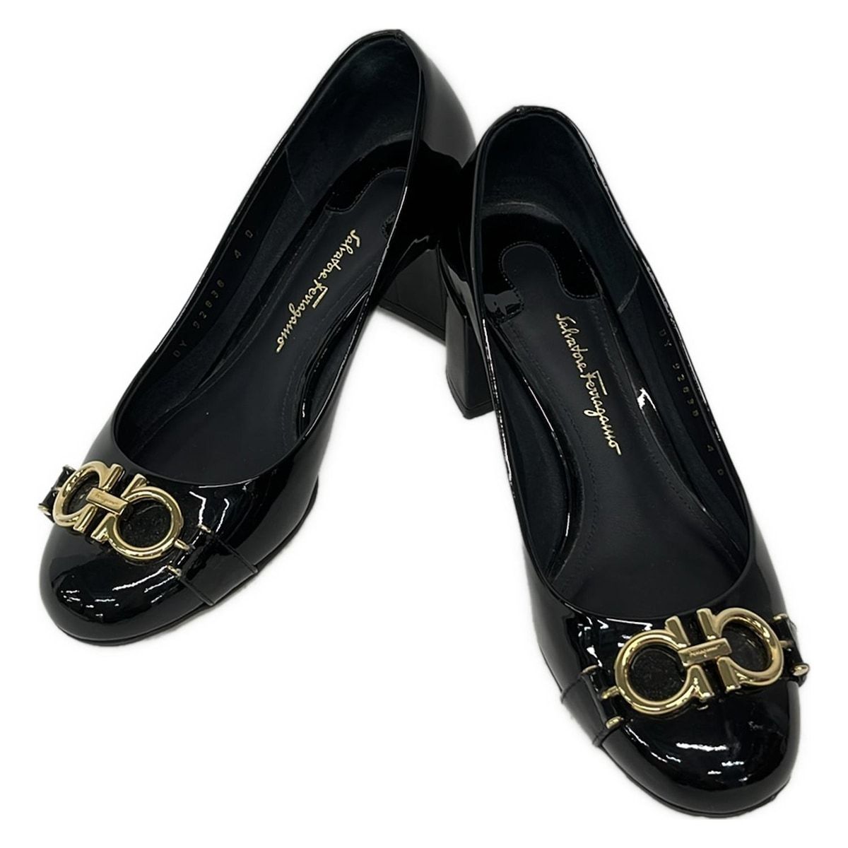 【美品】✨サルヴァトーレフェラガモ 23cm パンプス 黒 レザー ガンチーニ vectorpremium_098-902410080004
