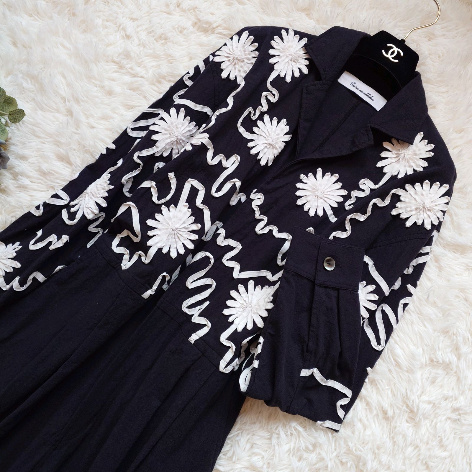 希少 サラマリカ Sara mallika Deepika Tape Embroidery Jumpsuit