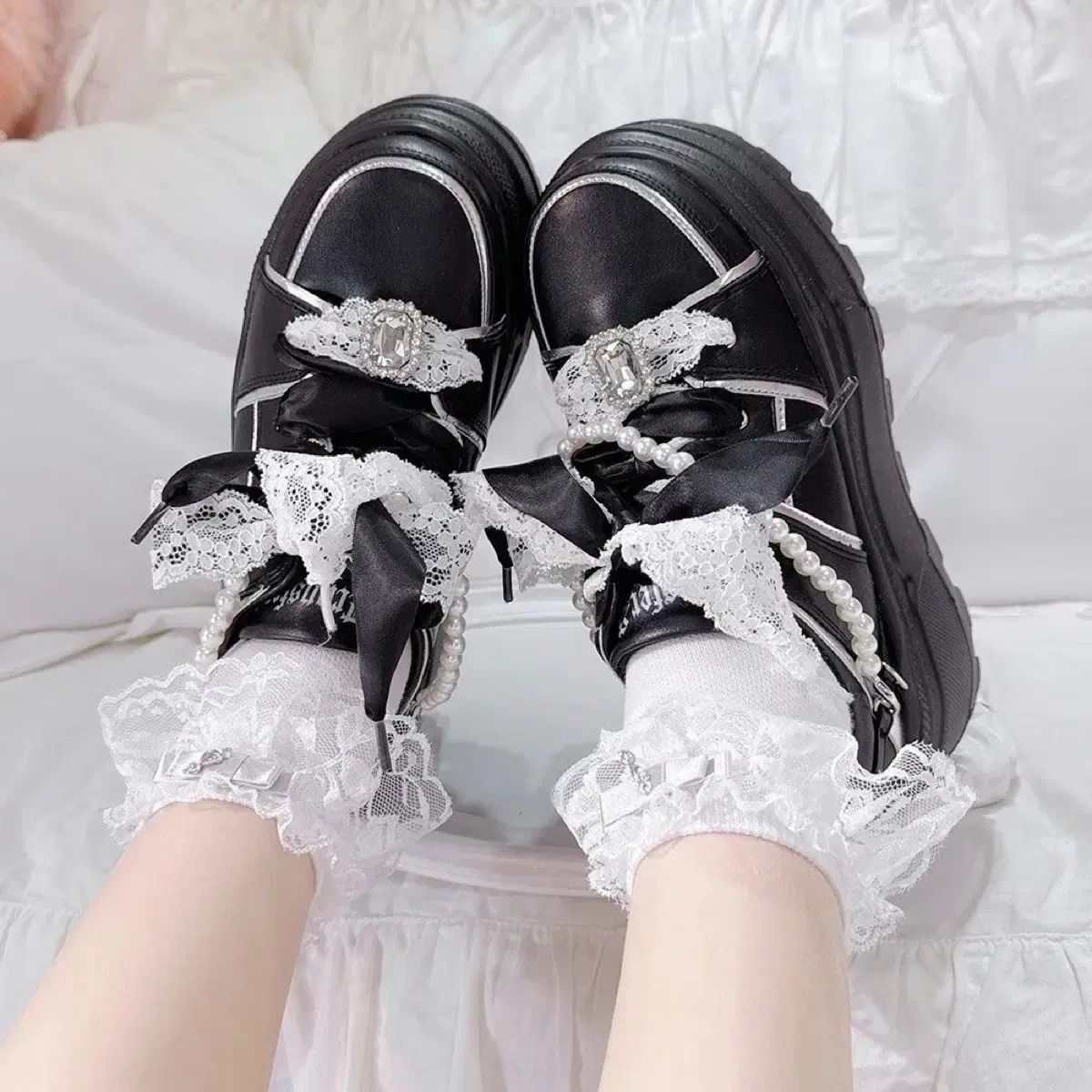 転校生 日本式 量産型 フラットフォーム シューズ レイ系 ソングスニーカー 2 COLOR