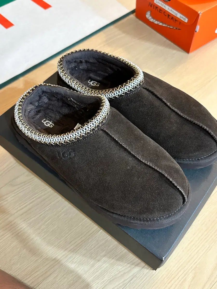 UGG タスマン ブラウン 280 mm