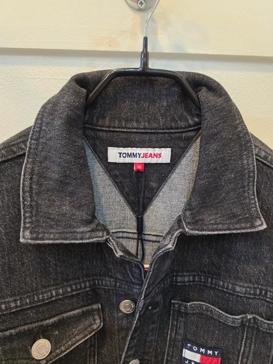 トミー ジーンズ ブラック ONE PIECE XS