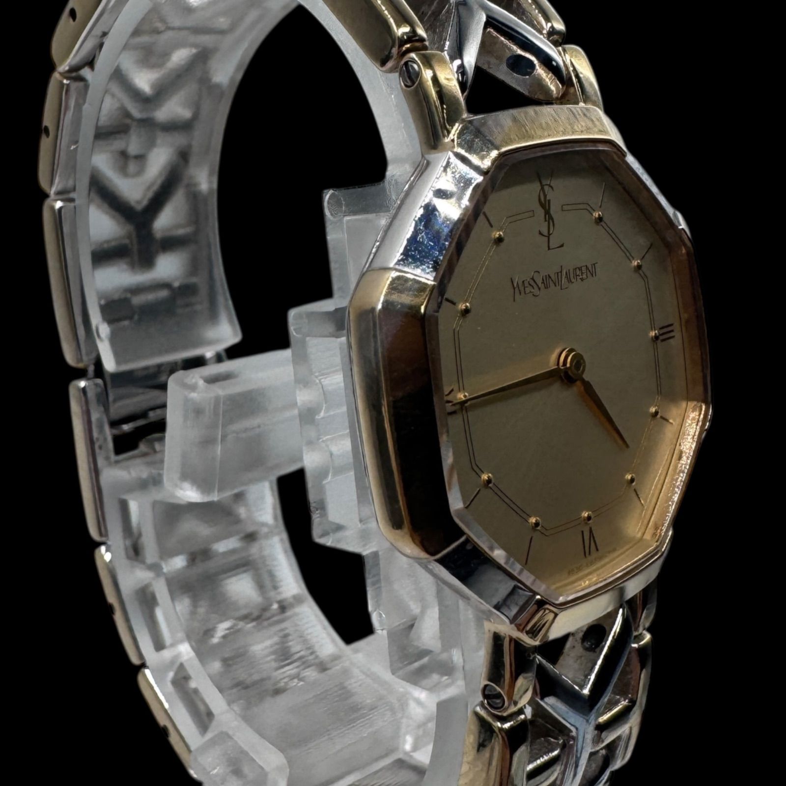 新品電池稼働 美品 YVES SAINT LAURENT イヴサンローラン Yベルト